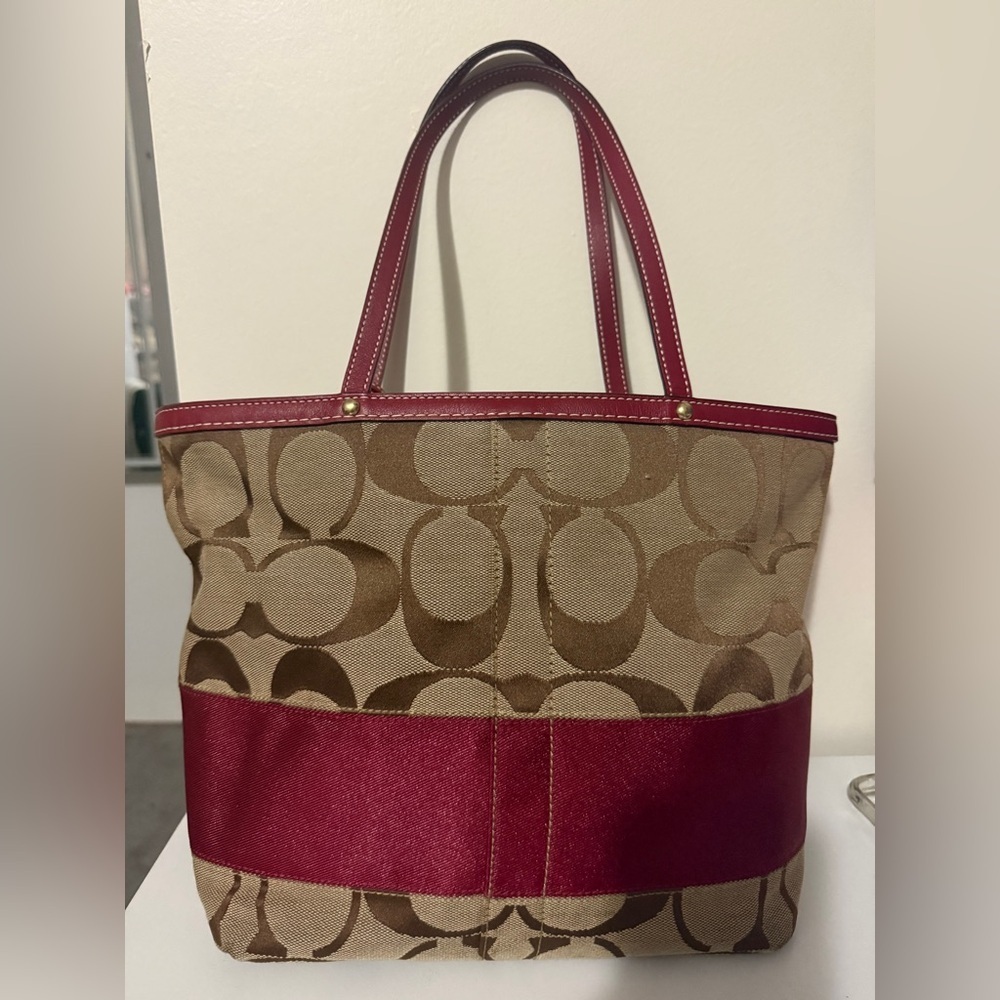 SOLD Coach Vintage Legacy Red Stripe Signature Cs Tote Shoulder Bag 2006 - Picture 3 of 10